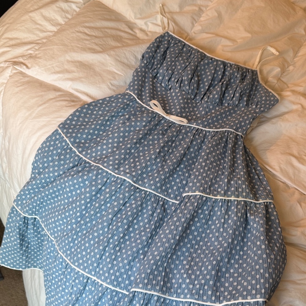 Vintage women’s Blue Polka Dot Tiered Dress with bow detail - Picture 8 of 9